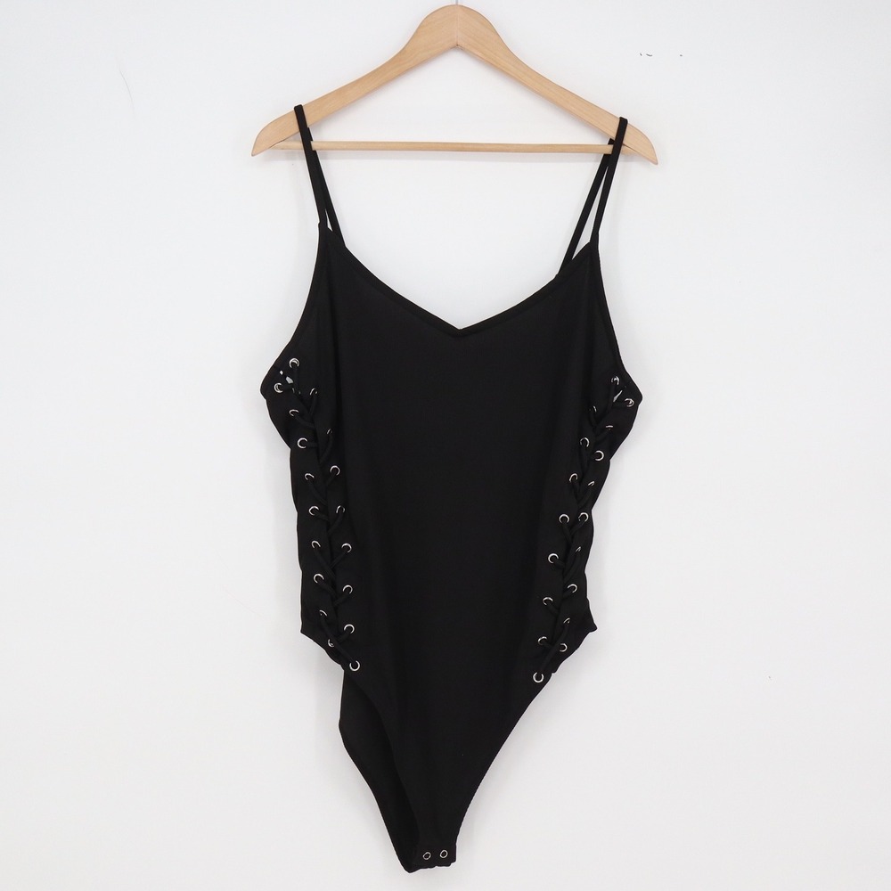 Forever 21 Bodysuit Womens 2X Lace Up Ribbed Black Grommet Sleeveless Excellent